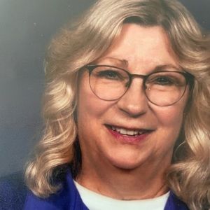 Meet your Posher, Dee